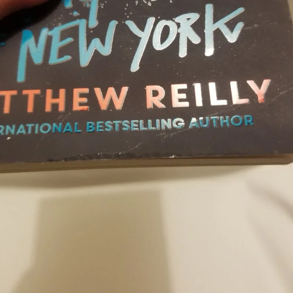 EUC Secret Runners of New York, Matthew Reilly teens paperback - Picture 5 of 6